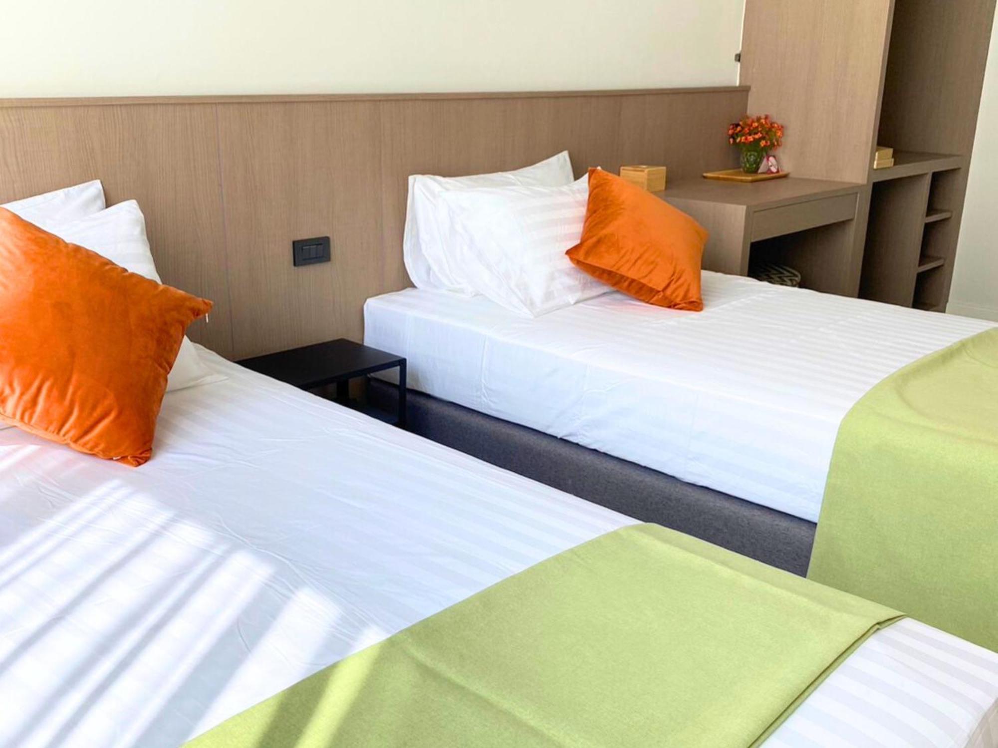 Sand Dance Hotel Прачуап Кири Кан Екстериор снимка